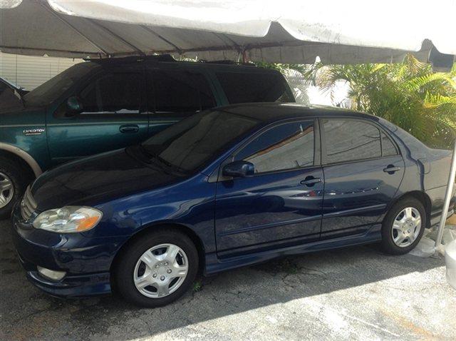 Toyota Corolla CVT Sedan
