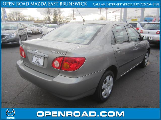 Toyota Corolla 2004 photo 3