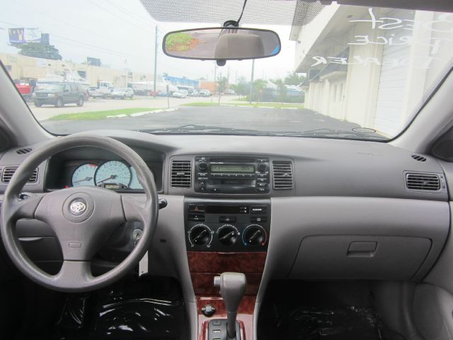 Toyota Corolla 2004 photo 4