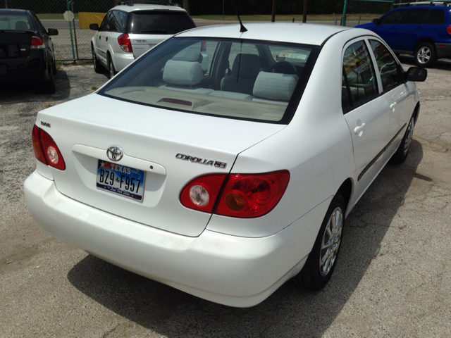 Toyota Corolla 2004 photo 3