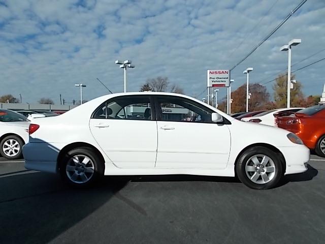 Toyota Corolla 2004 photo 1