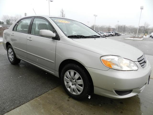 Toyota Corolla 2004 photo 3