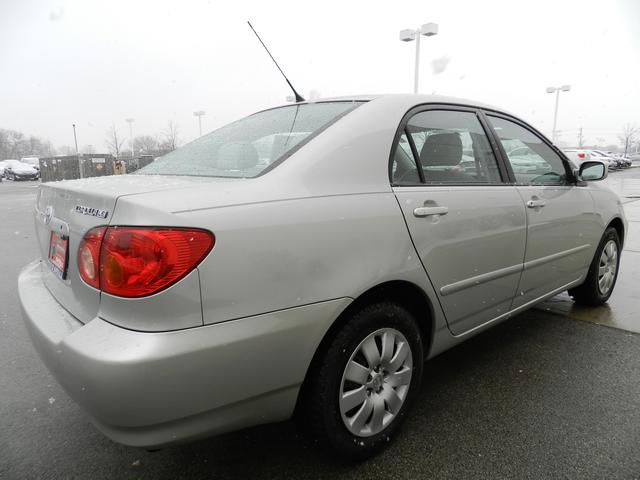 Toyota Corolla 2004 photo 4