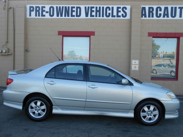 Toyota Corolla 2004 photo 3