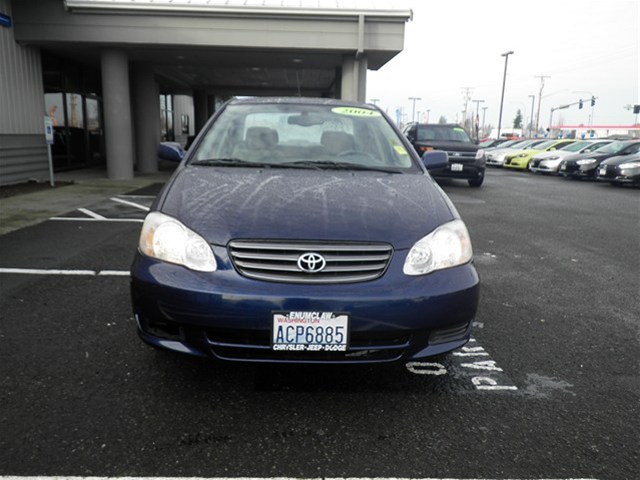 Toyota Corolla 2004 photo 2