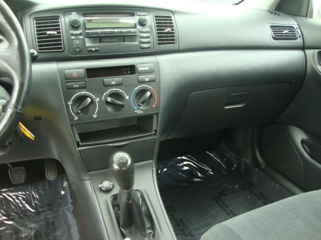 Toyota Corolla 2004 photo 12