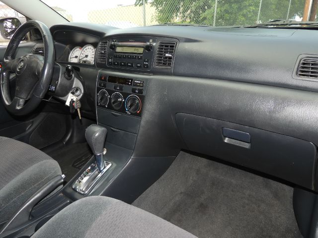 Toyota Corolla 2005 photo 8