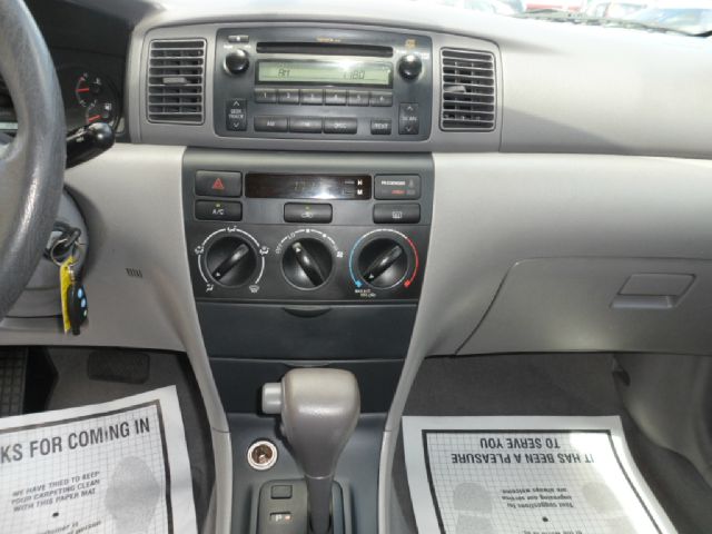Toyota Corolla 2005 photo 16