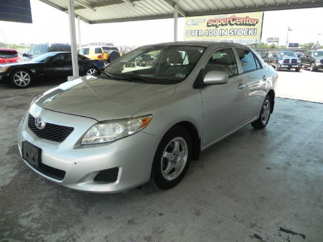 Toyota Corolla Supercab Flareside XL Sedan