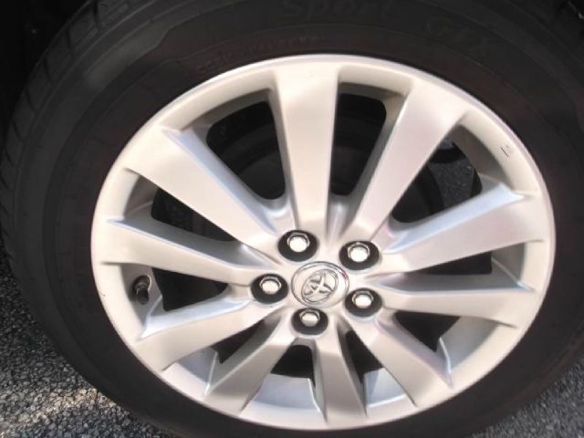 Toyota Corolla Supercab Flareside XL Sedan