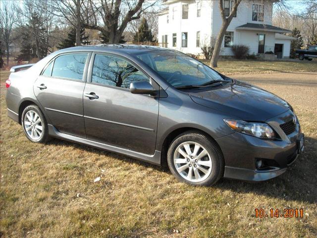 Toyota Corolla 530i Sedan