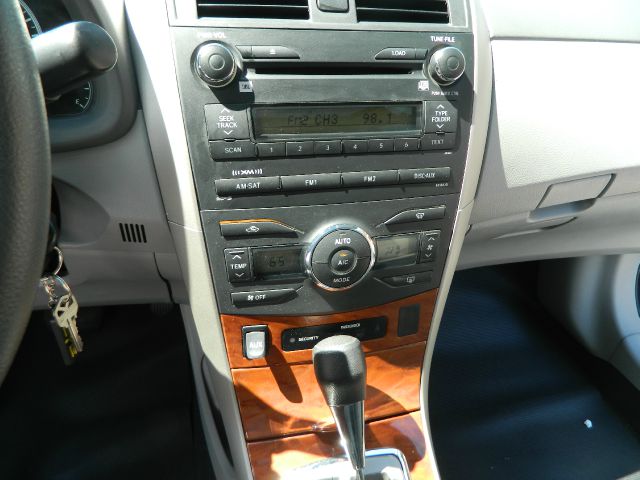 Toyota Corolla 2010 photo 2