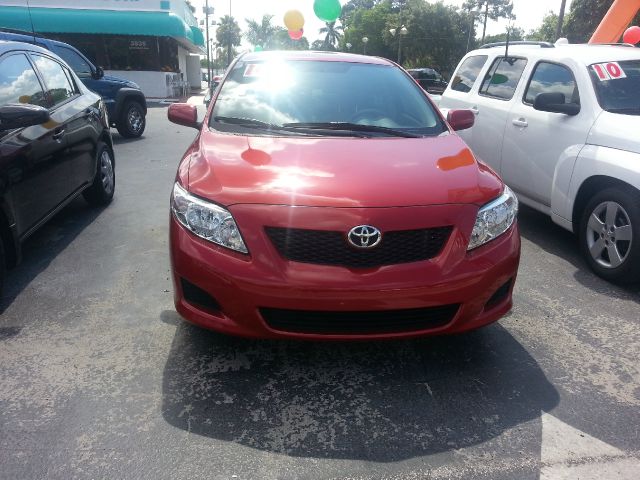 Toyota Corolla Supercab Flareside XL Sedan