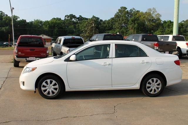 Toyota Corolla 2010 photo 1