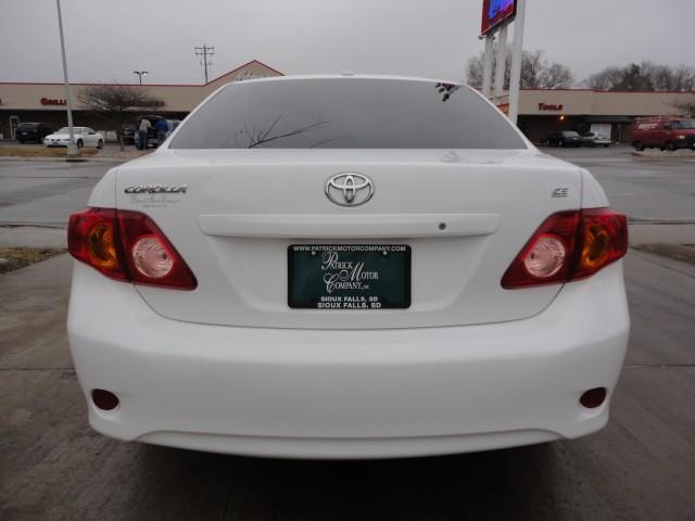 Toyota Corolla 2010 photo 3
