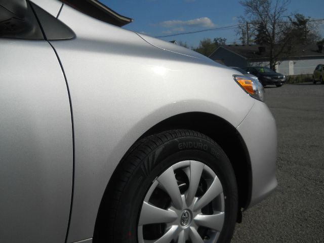 Toyota Corolla 2010 photo 11