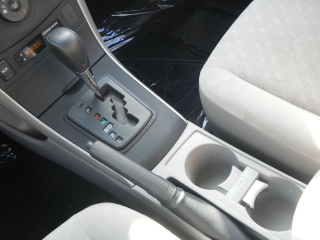 Toyota Corolla 2010 photo 26