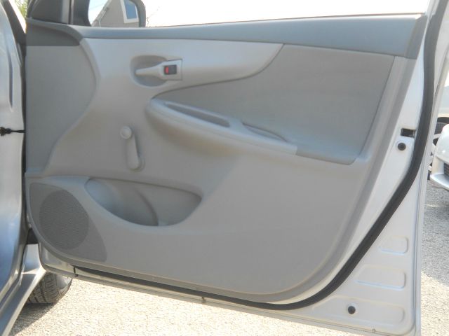 Toyota Corolla 2010 photo 32