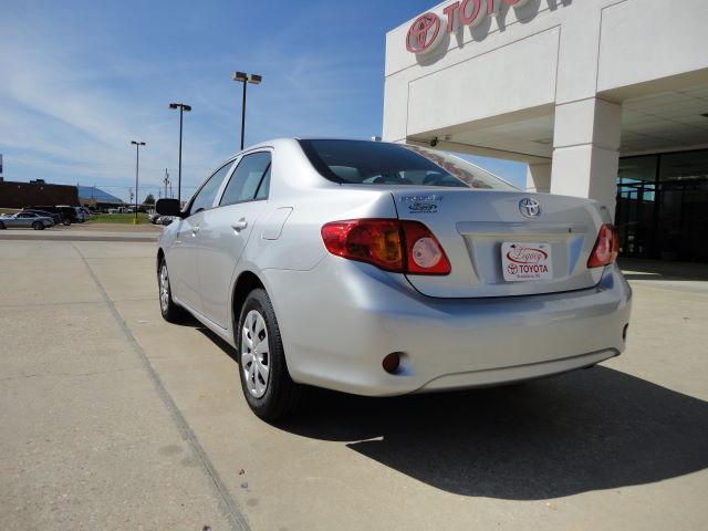 Toyota Corolla 2010 photo 1