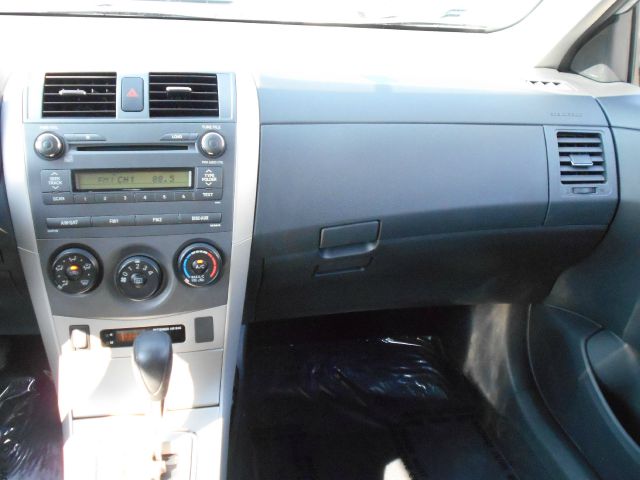 Toyota Corolla 2010 photo 33