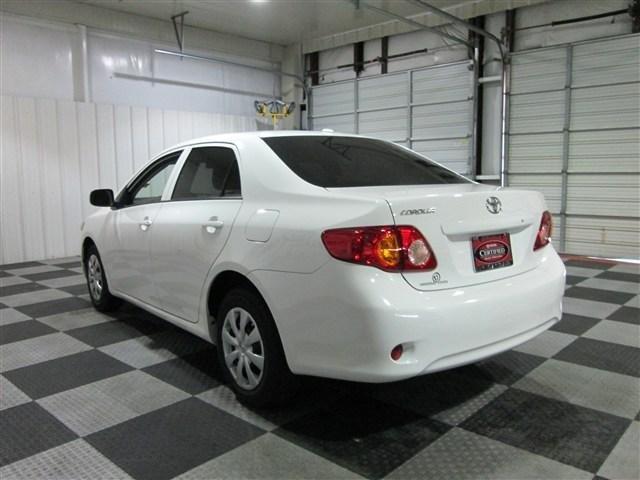 Toyota Corolla 2010 photo 14