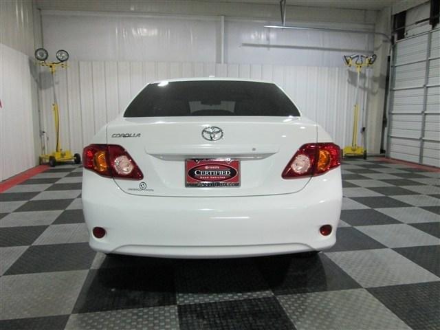 Toyota Corolla 2010 photo 15