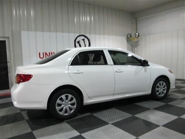 Toyota Corolla 2010 photo 16