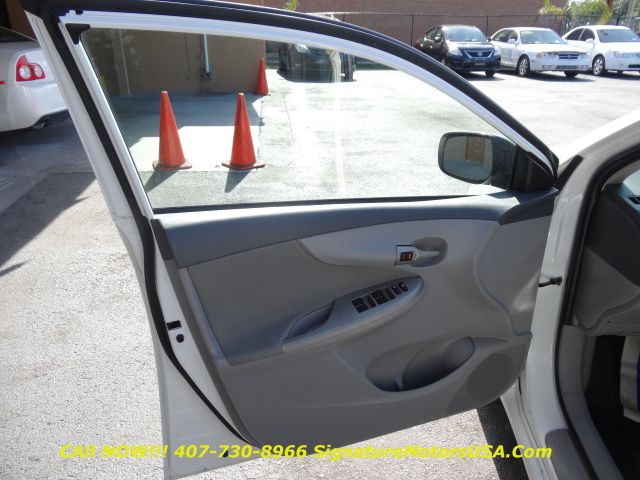 Toyota Corolla 2010 photo 26