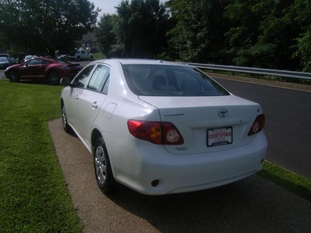 Toyota Corolla 2010 photo 4