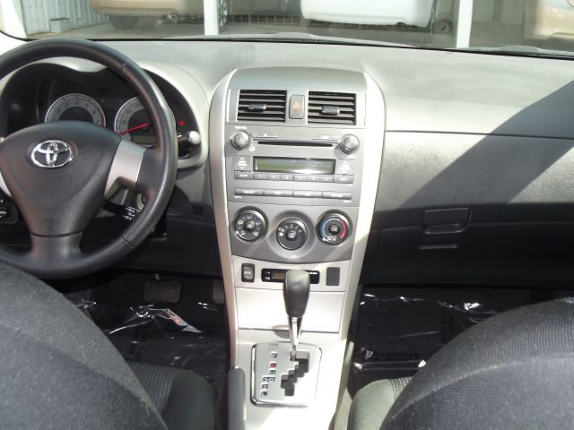 Toyota Corolla 2010 photo 10