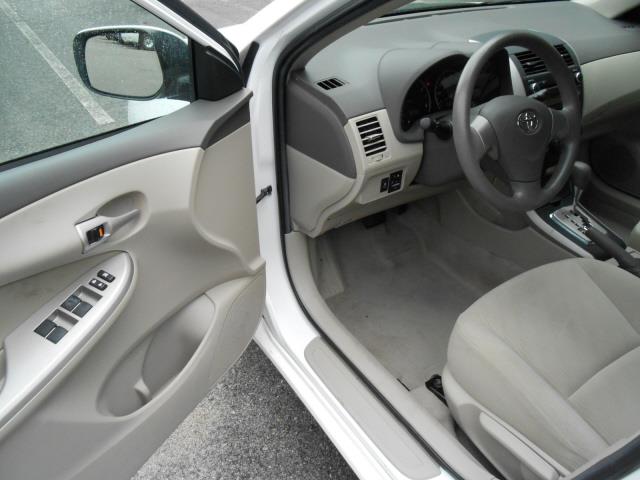 Toyota Corolla 2010 photo 13