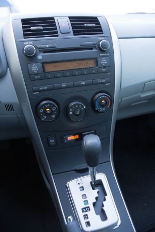 Toyota Corolla 2010 photo 2