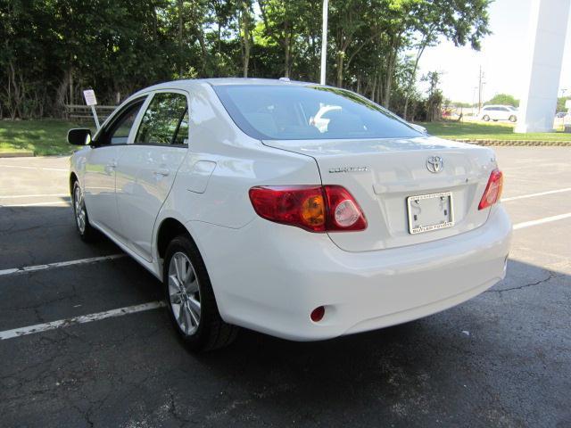 Toyota Corolla 2010 photo 4