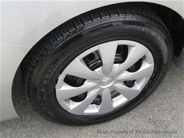 Toyota Corolla 2011 photo 2