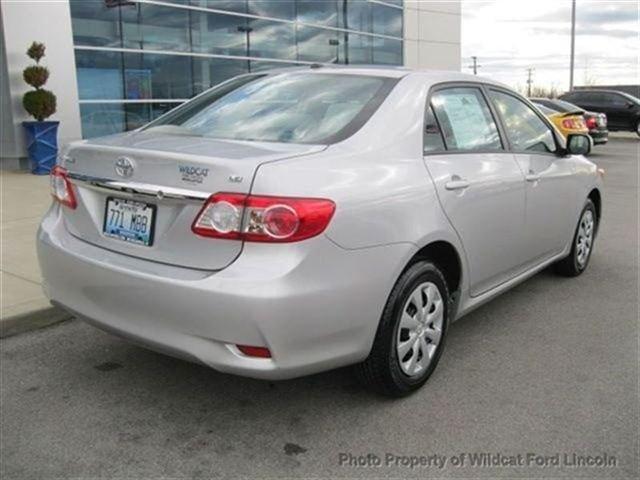 Toyota Corolla 2011 photo 4