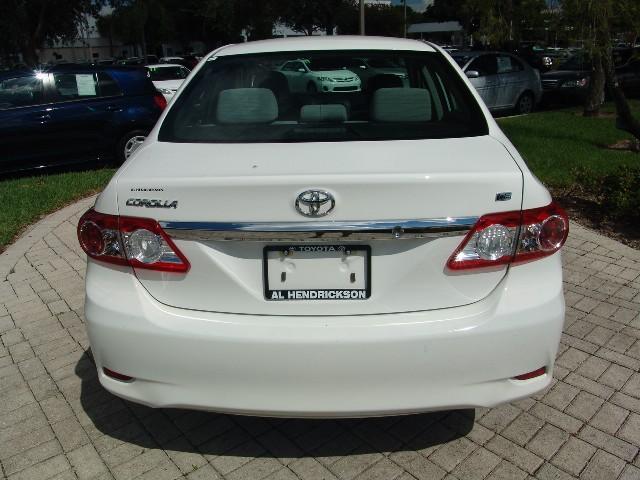 Toyota Corolla 2011 photo 4
