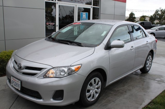Toyota Corolla 2011 photo 2