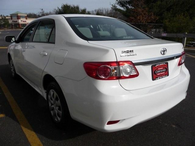 Toyota Corolla 2011 photo 3