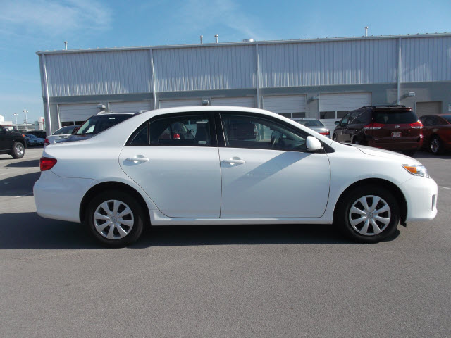 Toyota Corolla 2011 photo 2