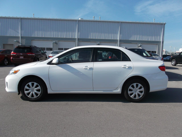 Toyota Corolla 2011 photo 3