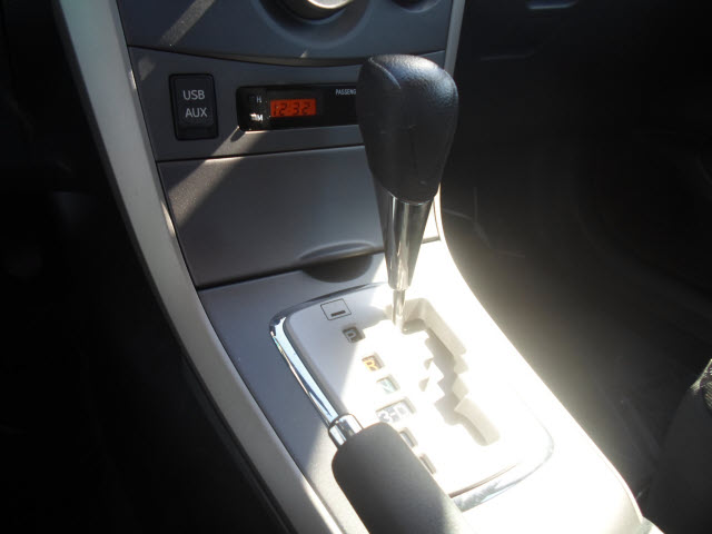 Toyota Corolla 2011 photo 2