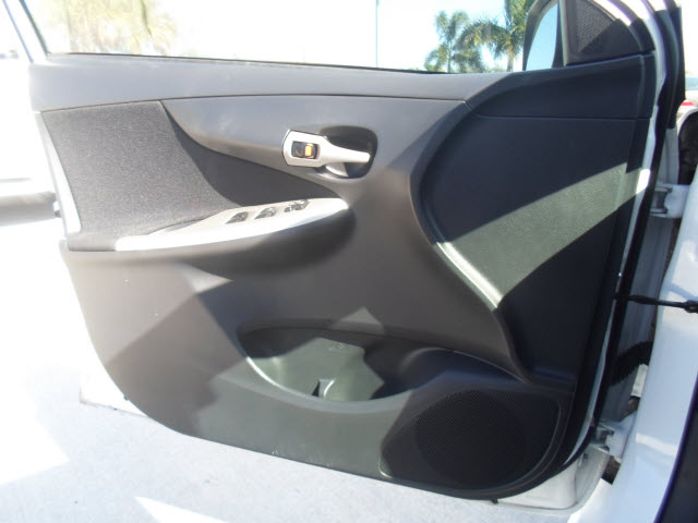 Toyota Corolla 2011 photo 4