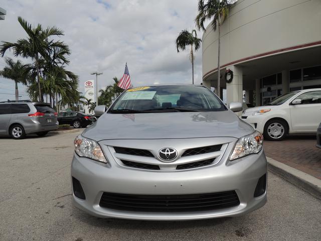 Toyota Corolla 2011 photo 2