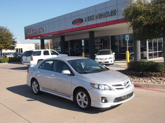 Toyota Corolla Supercab Flareside XL Unspecified