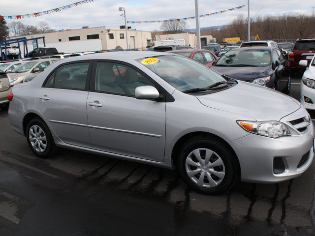 Toyota Corolla Supercab Flareside XL Unspecified