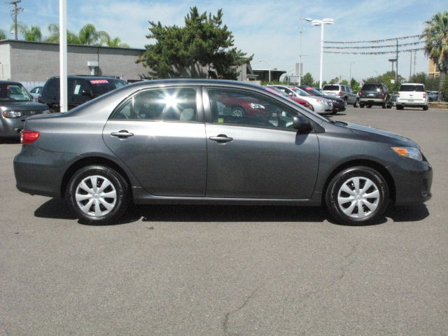 Toyota Corolla Supercab Flareside XL Unspecified