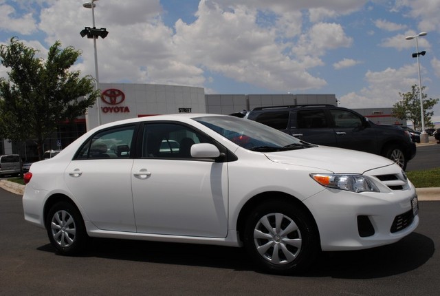 Toyota Corolla 2011 photo 1
