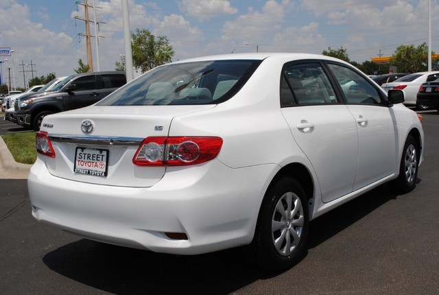 Toyota Corolla 2011 photo 3