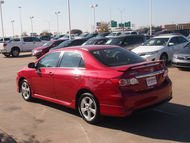 Toyota Corolla 2011 photo 4