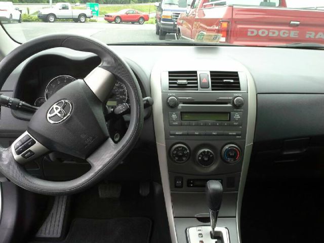 Toyota Corolla 2011 photo 1